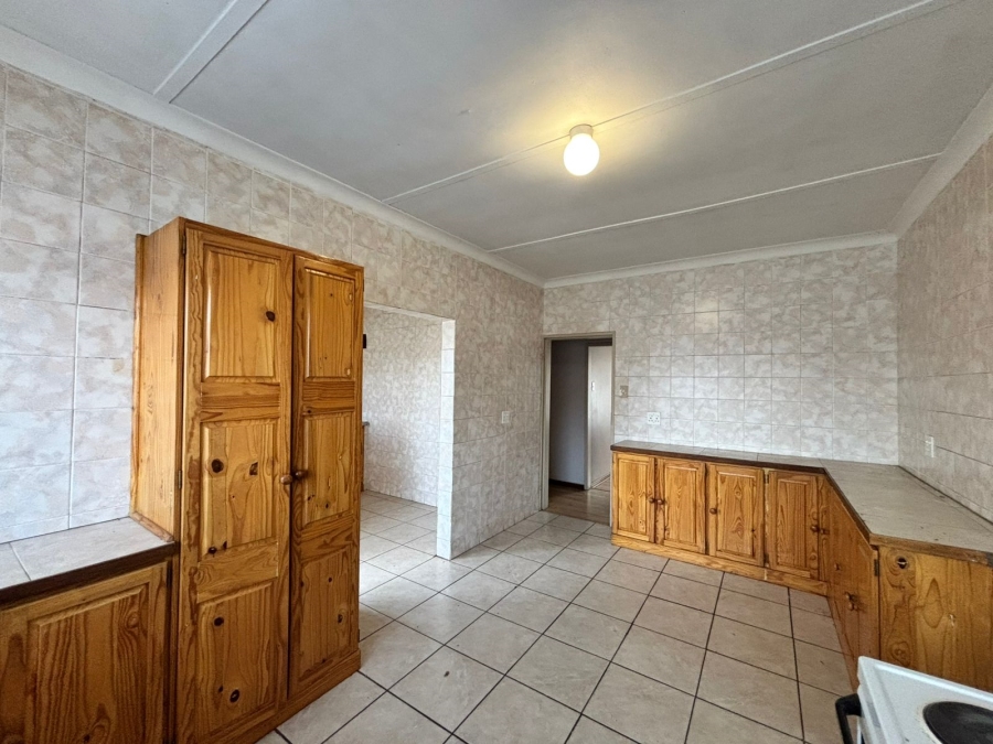 To Let 3 Bedroom Property for Rent in Miederpark North West